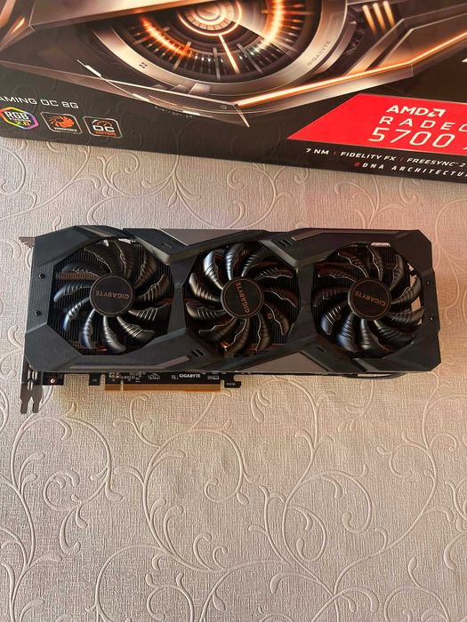 Gigabyte AMD Radeon 5700XT 8 GB