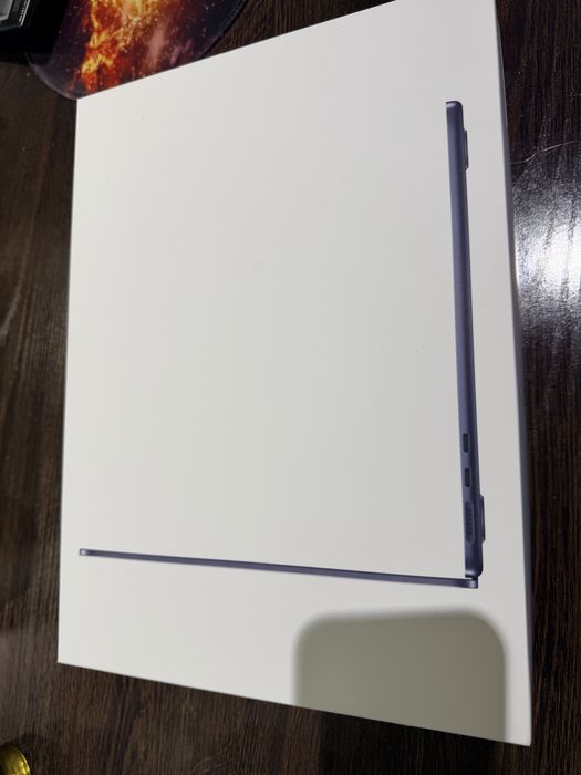 Macbook Air 16/256 GB (2025)