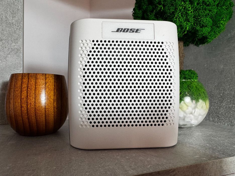Bose SoundLink Color 415859 ALBĂ – Boxă Bluetooth Portabilă, Sunet Premium + Încărcător