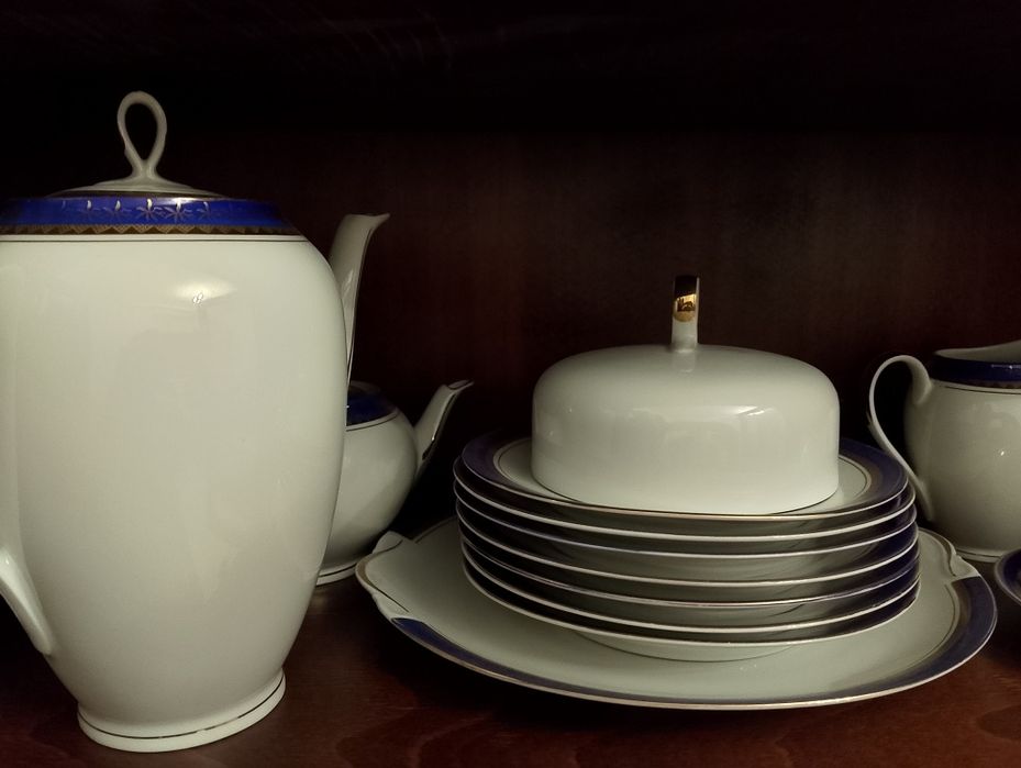 Продам чайный сервиз . ГДР