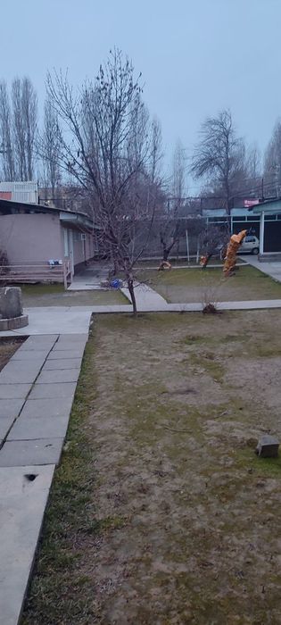 9,6 sotihli uy sotiladi