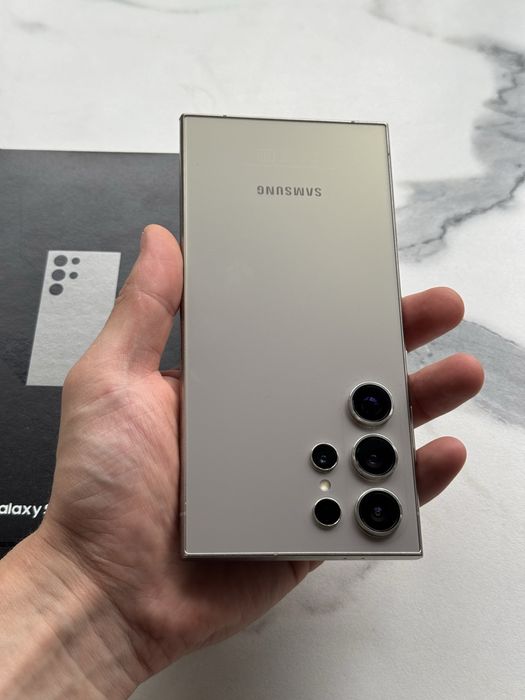 Samsung S24 Ultra 256 gb Ram 12