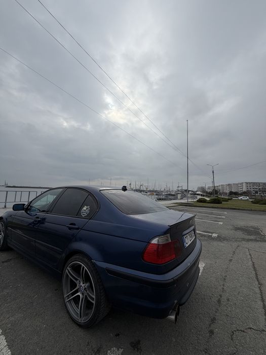 BMW 3 Series 2004 — imagine 3