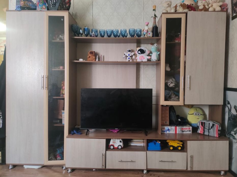 Продам стенку срочно