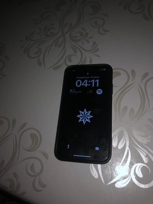 Продам iPhone 11