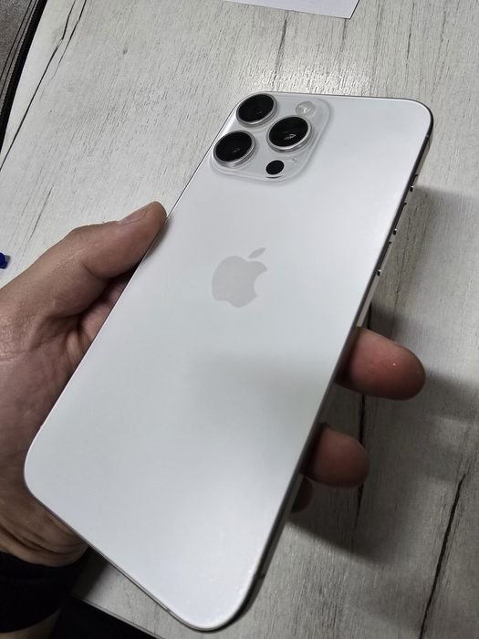 IPhone 15 pro max 256g