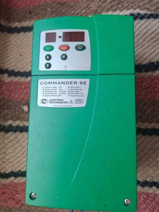 Convertizor de frecventa trifazic.1.5kw.0-1000hz