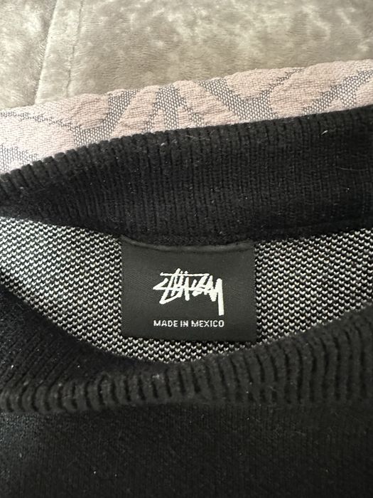 продам свитер stussy