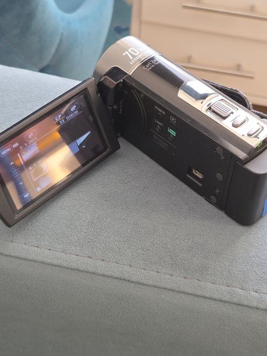 продам видеокамеру sony dsr-sx45e 2011г