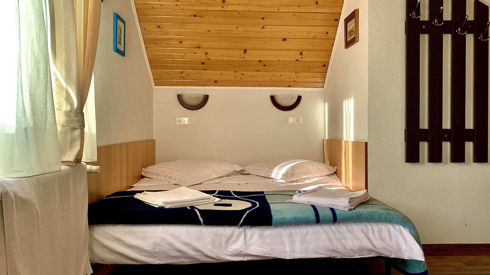 Închiriez Cabană cu Ciubăr și Sauna la 30min de Cluj-Napoca