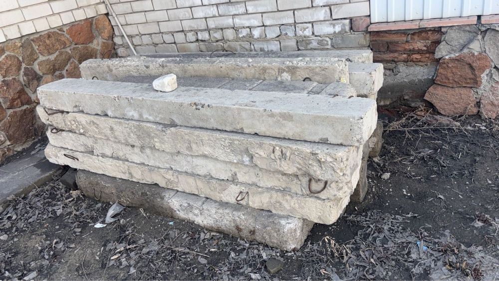 Продам перемычки и Блоки