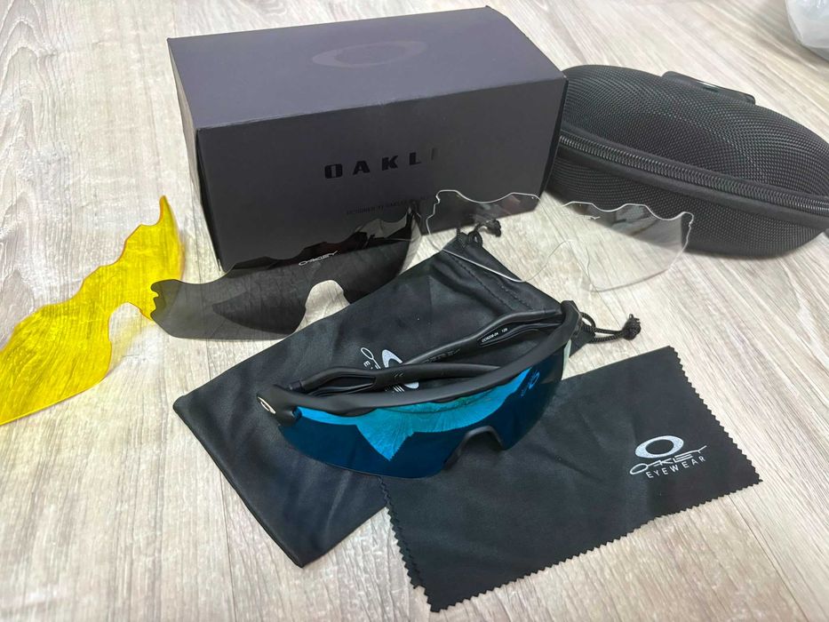 Ochelari Sport Oakley Radar EV Path cu 4 lentile