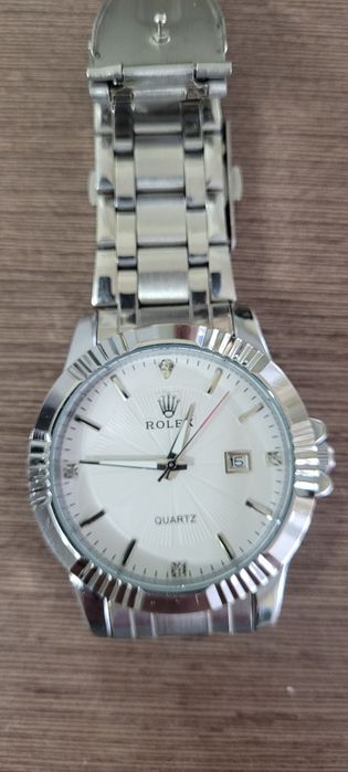 Продам часы Кварцевые" Rolex"