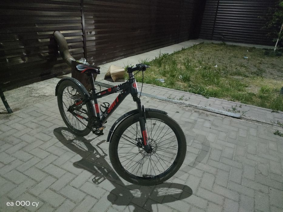 Велосипед в неплохом состоянии