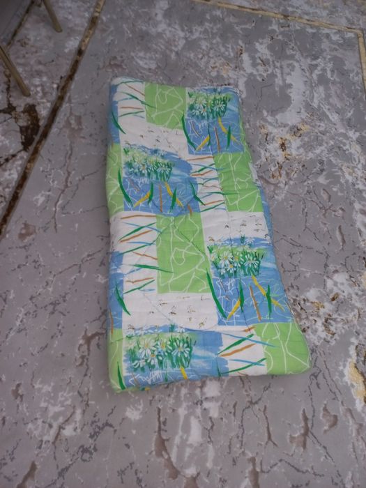 Срочно продаётся одеяла ватные новый в отличном состоянии