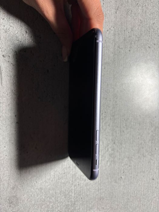 IPhone 11 purple