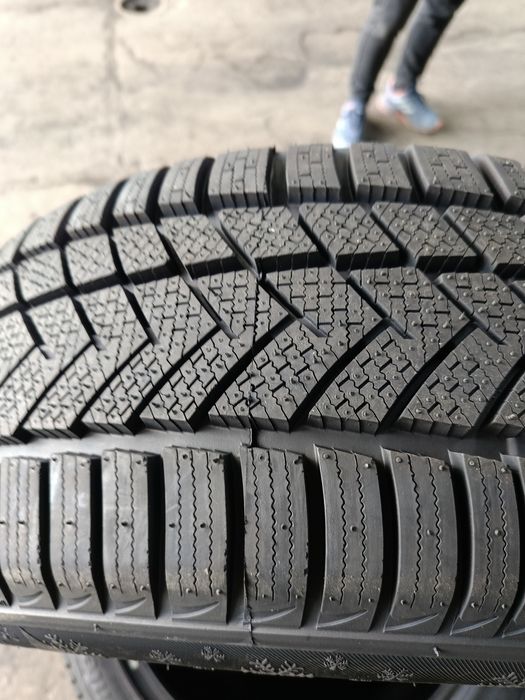НОВИ ЗИМНИ -16цола -225/55-1бр.-125лв."SUNNY"-с монтаж и баланс