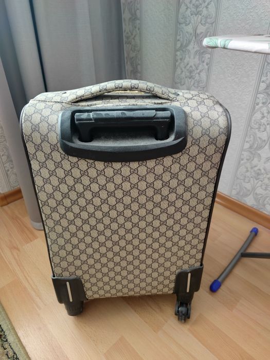 Сумка-чемодан с кодовым замком