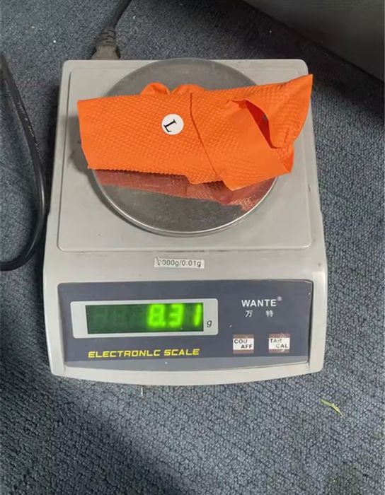 Нитрилни  ръкавици с диамантена текстура 100 бр. (8,31 грама)