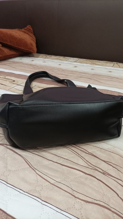 Дамски кожени чанти