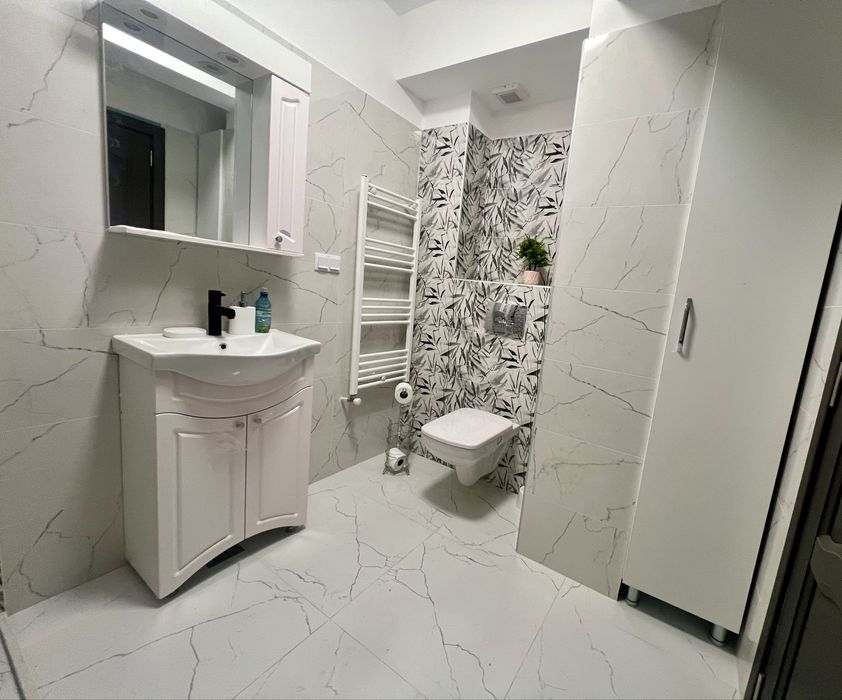 Închiriez apartament nou Florești