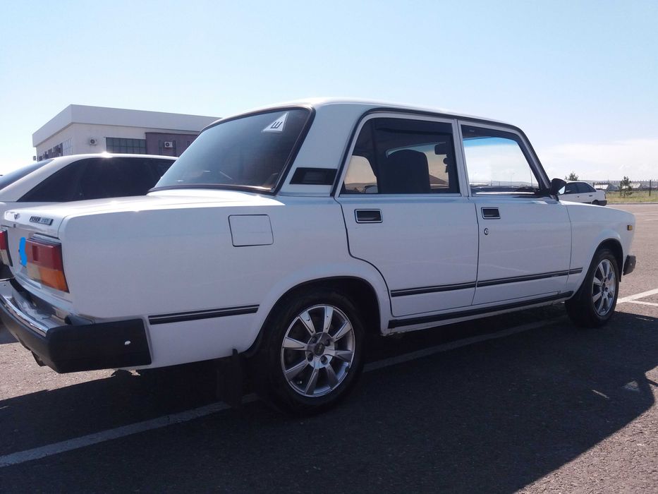 Продам автомобиль ВАЗ 2107