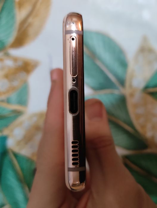 Обменяю s21 на 12 айфон