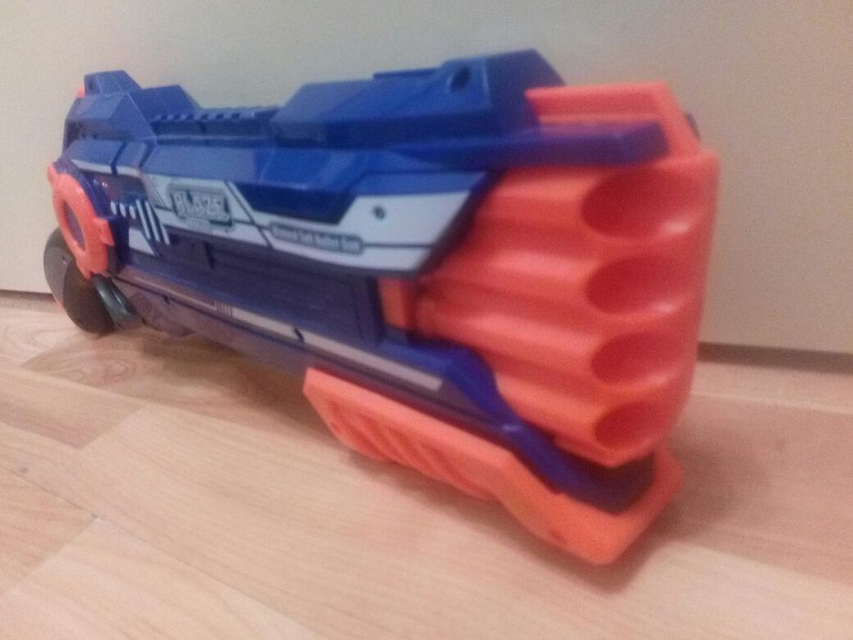 pușcă,,Blaze"+ 20 gloanțe burete