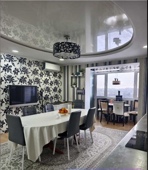 3-комнатная квартира на 98-м квартале ][