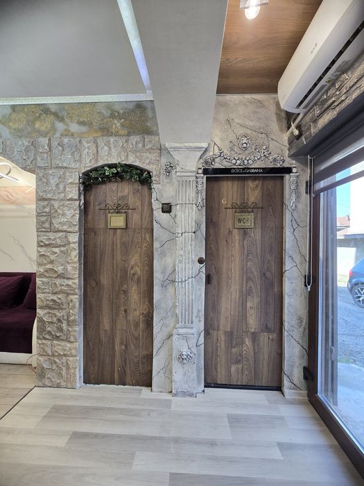 Продава се Магазин в Горна Оряховица - 15 кв.м за 2210 €/кв.м - Снимка #2