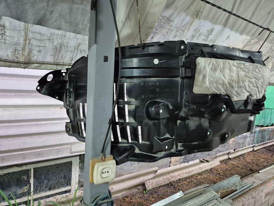 Бампер ланд крузер З00