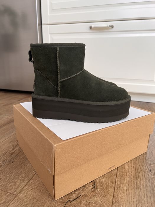 UGG classic mini platform 37