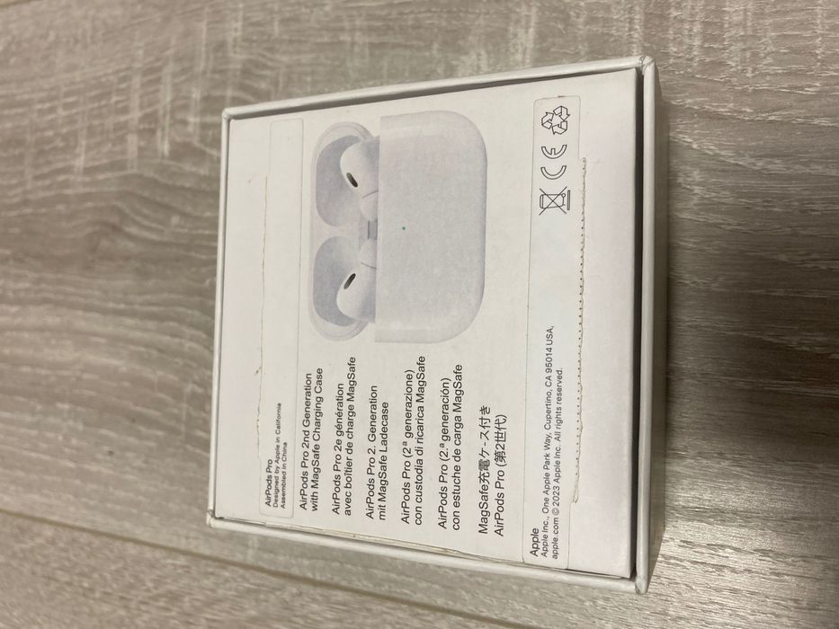 Cutii AirPods, iPhone,