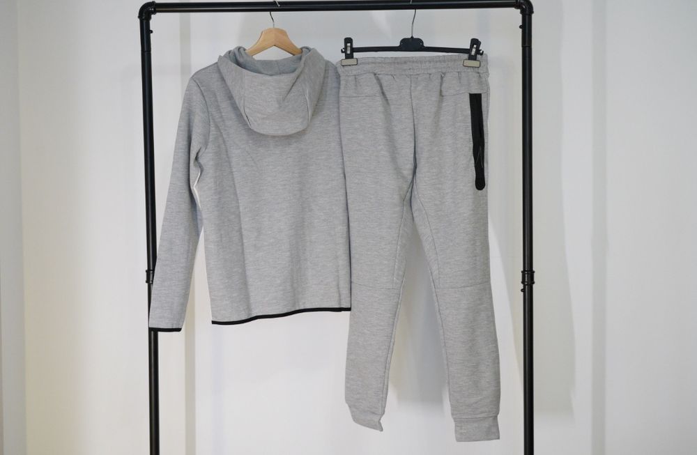 LICHIDARE STOC!! Compleu Pantaloni / Bluza Trening Nike Tech Fleece Marimi S-XXL Unisex