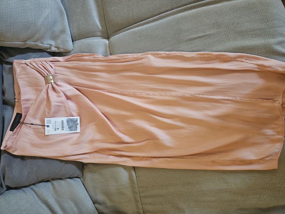 Страхотна секси пола Zara