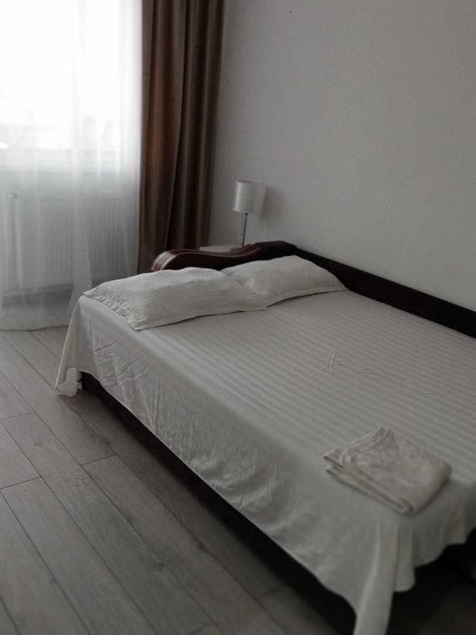 Închiriez Apartamente in Regim Hotelier 1/2/3 camere sau 2/3 ore
