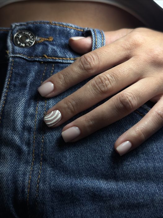 Manichiura cu gel/polygel/rubber