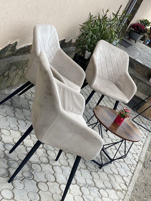 Set scaune cu masuta