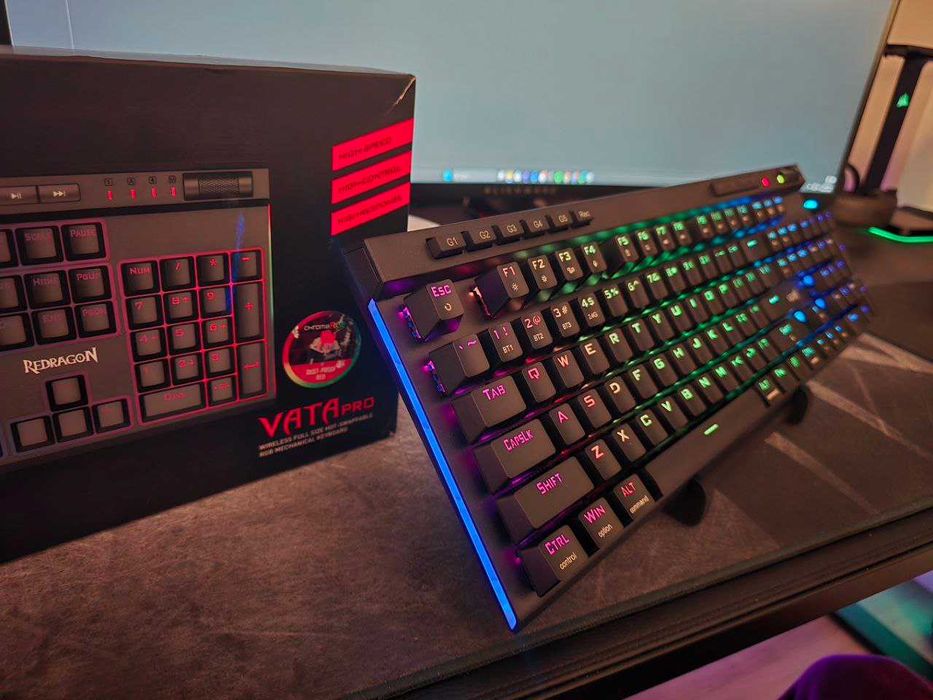 Tastatura Redragon K580 PRO Wireless RGB Hot-Swap Red Switch Macro