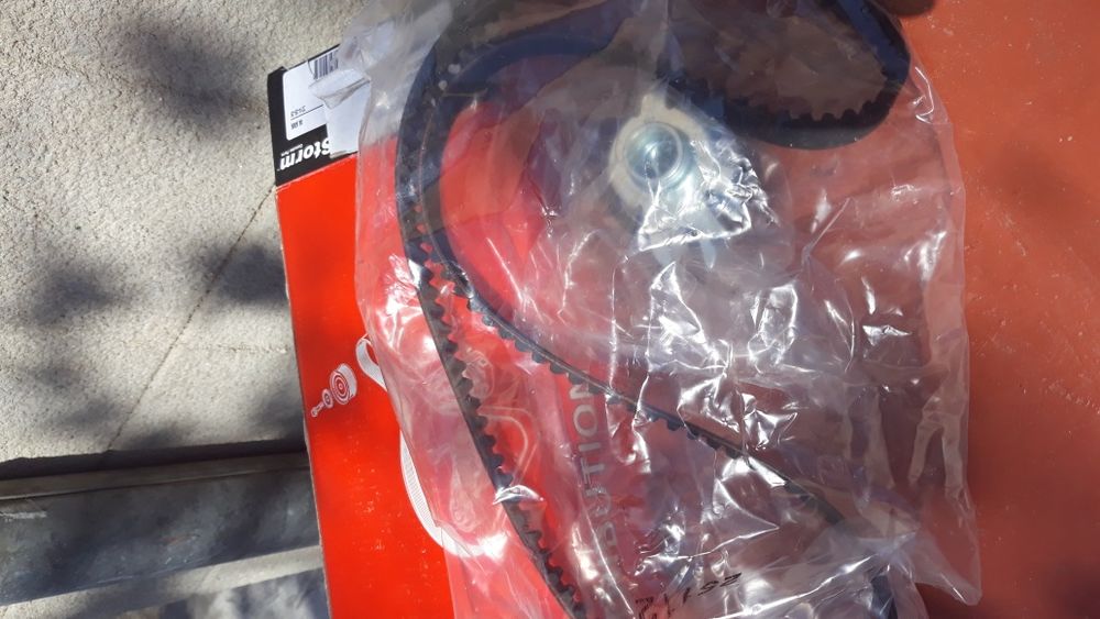 Комплект ангренажен ремък с ролка Bolk BOL- F904316V за Голф3 и Сеат