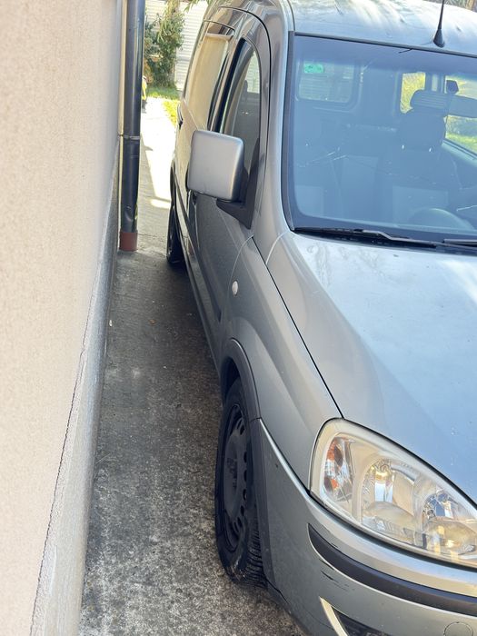 Opel astra  cdti 2011