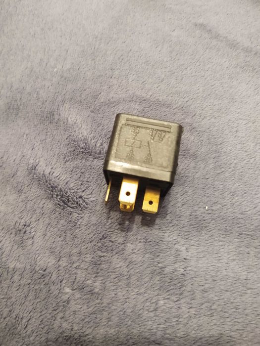 Релета за автомобил