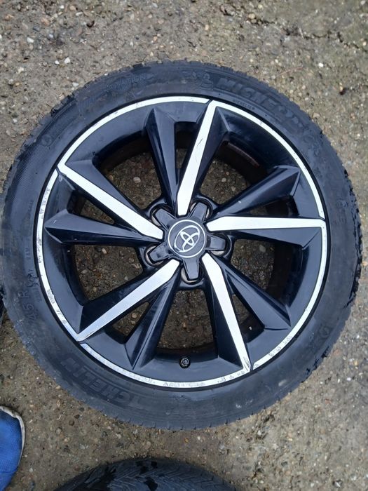Jante aliaj Toyota Auris Hybrid an 2019 cu senzori de presiune
