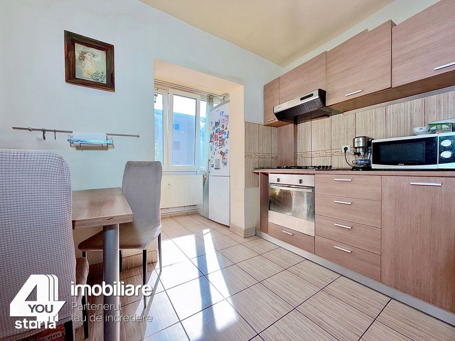 Apartament 3 camere Micălaca Miorița ,82 mp, decomandat, et.2/4