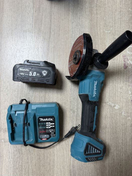 Ъглошлайф Makita батерия и зарядно
