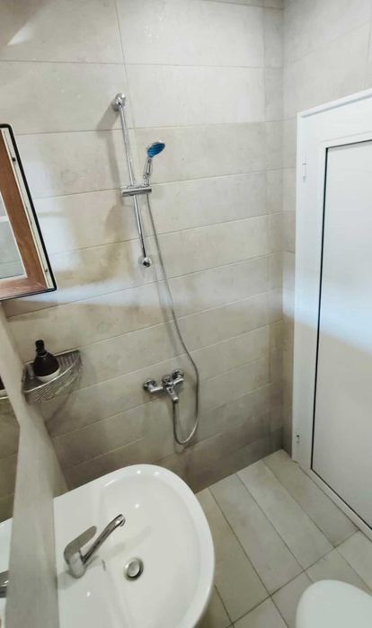 Двустаен Апартамент във Въстанически