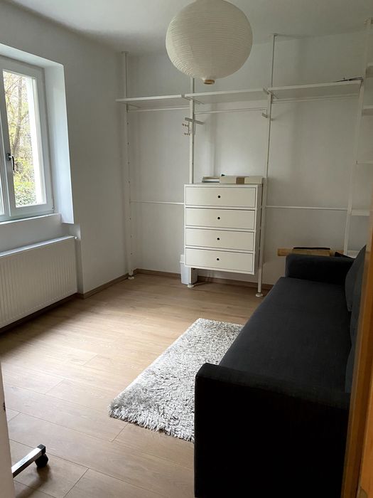 închiriez apartament 3 camere Brașov centru