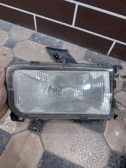 Продам фару на passat b3