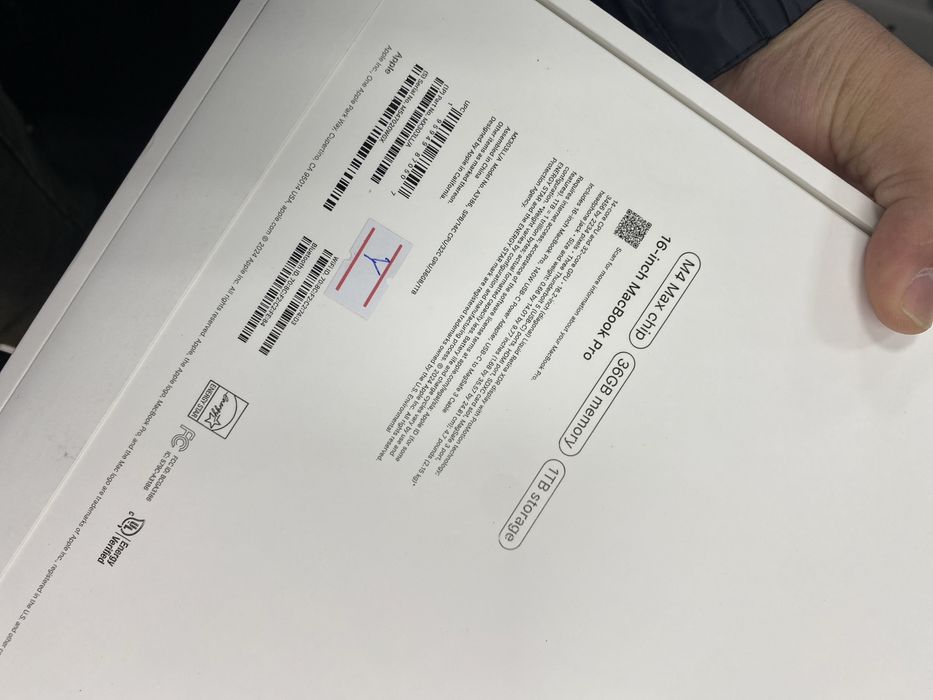 MacBook Pro 16 inch M4 Max 36/1TB New