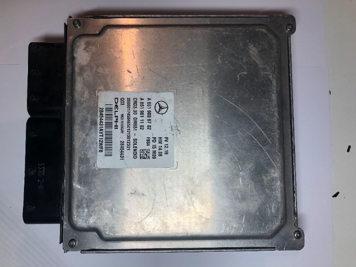 ECU Calculator motor Mercedes 2.2CDI A6519009702 A6519011102 CRD3.3